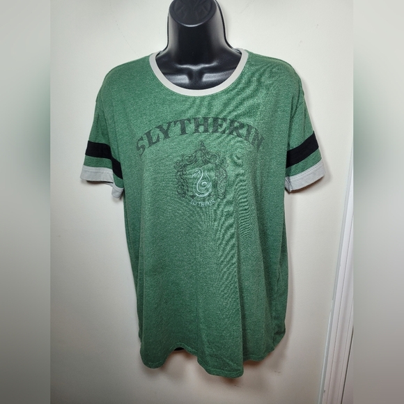 Harry Potter Slytherin Green Short Sleeve Tee sz M - Picture 1 of 7